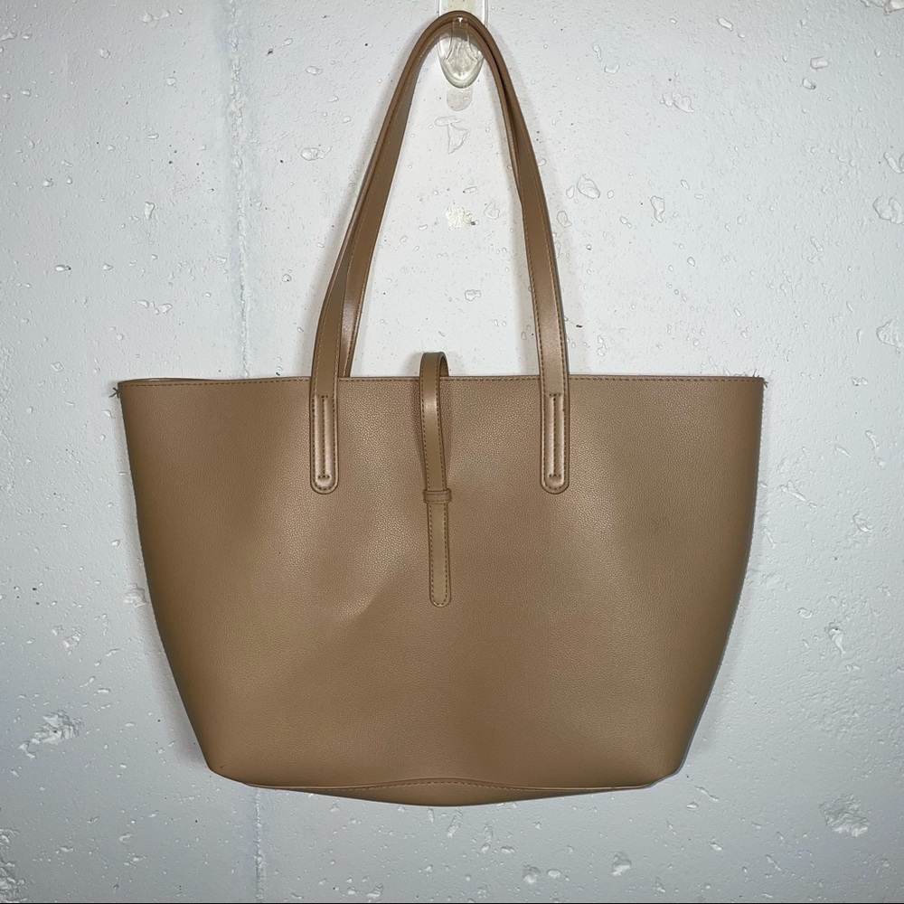 Tan faux leather handbag
